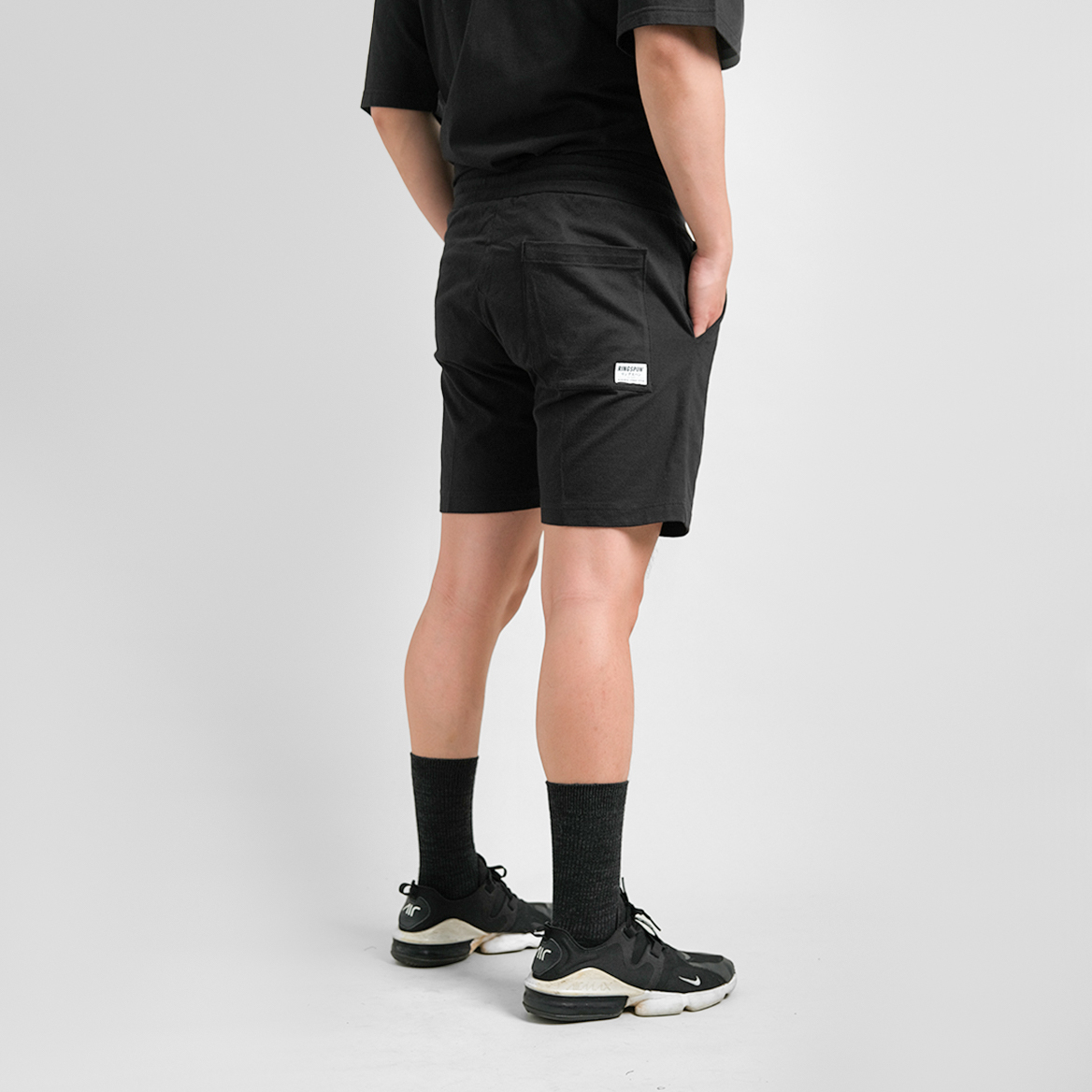 Akira Short Pants Hitam / Black