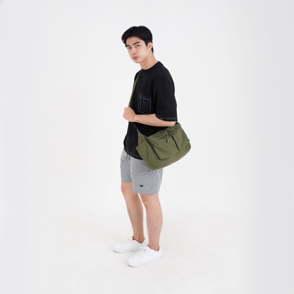 Tas Selempang Tomo