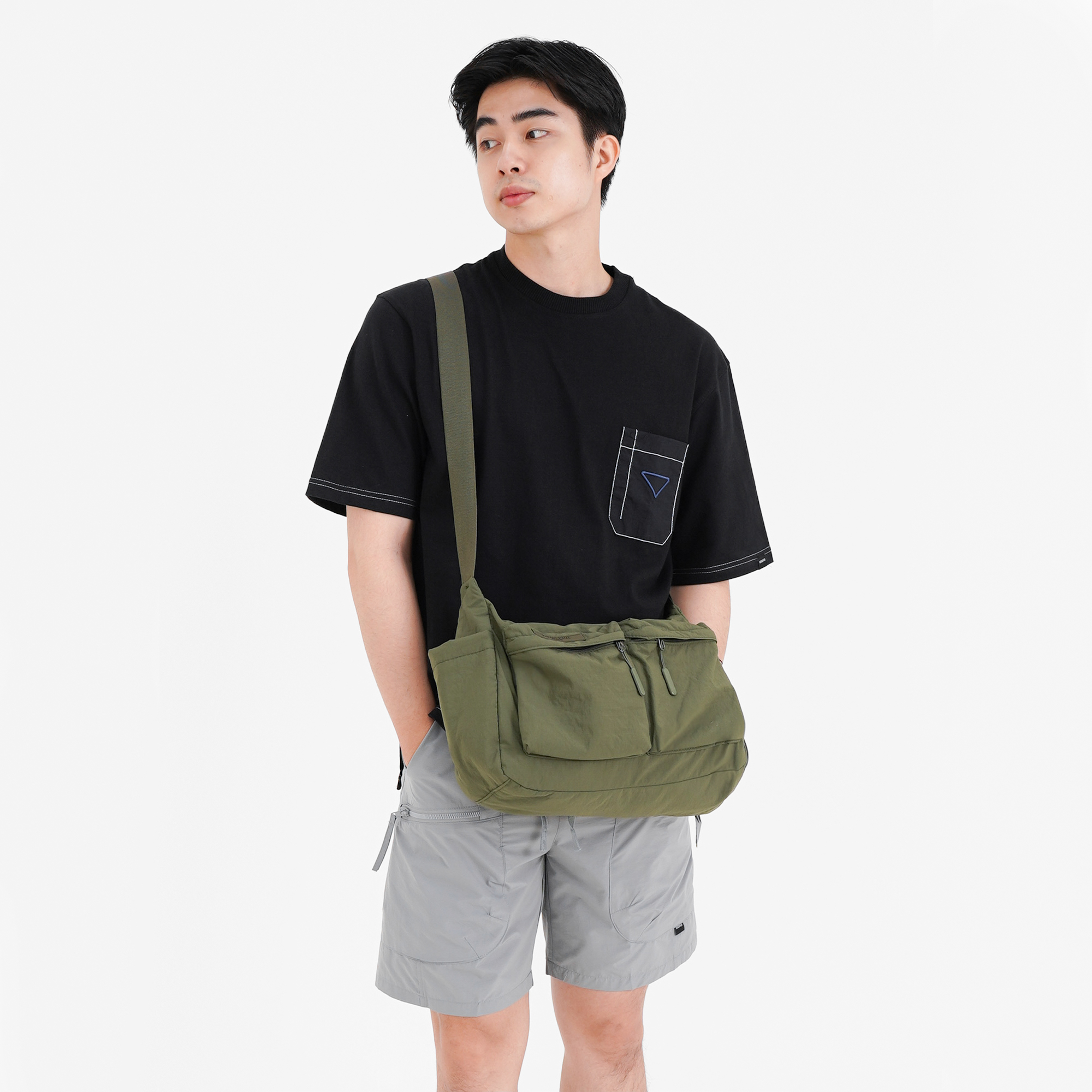 Tas Selempang Tomo